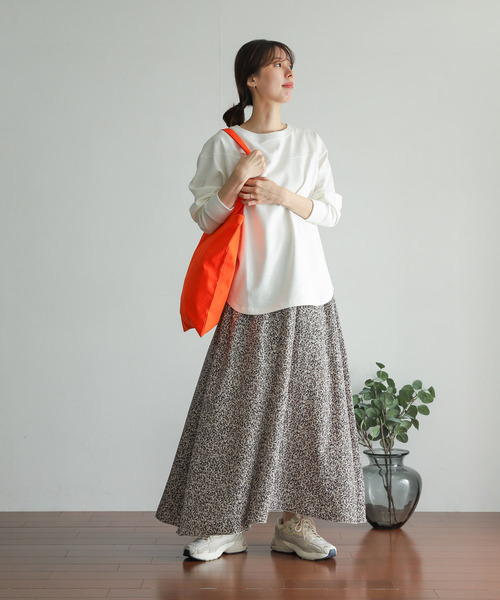 URBAN RESEARCH DOORS(アーバンリサーチドアーズ)の「USAコットンフットボールTシャツ(Tシャツ/カットソー・レディース・オフホワイト/モカ/レッド・MEDIUM)」の13枚目の写真