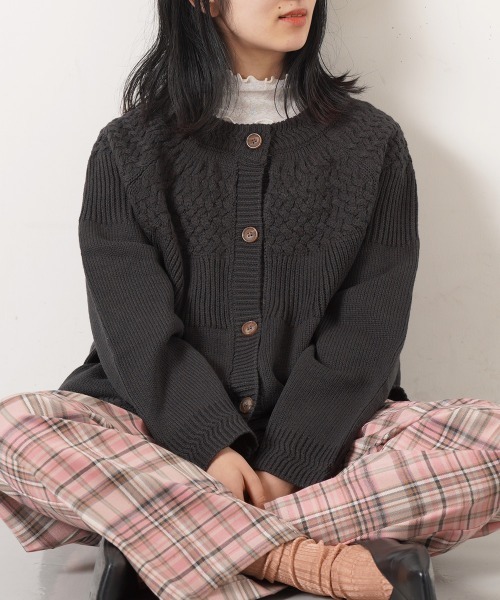 LUPILIEN(ルピリアン)の「天竺編み2WAYカーディガン(ニット/セーター・レディース・グレー/チャコールグレー/マスタード・FREE)」の20枚目の写真