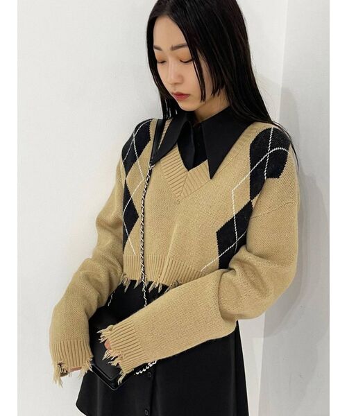 EMODA(エモダ)の「ワイドクロップドVニット(ニット/セーター・レディース・ブルー/ブラック/その他/その他1・FREE)」の5枚目の写真