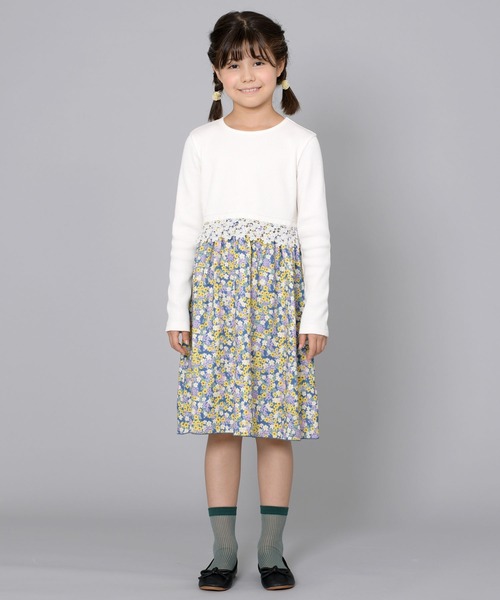 trois lapins kp（トロワラパンケーピー）の「デシン小花プリント切替えワンピース(140～160cn)（ワンピース・キッズ・オフホワイト・140cm/150cm/160cm）」の2枚目の写真