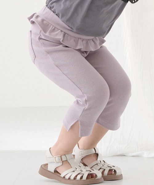 Lycee mine(リセマイン)の「【エニウェアシリーズ】サイドスリット7分丈カプリパンツ(その他パンツ・キッズ・ミント/ブラック/ピンク/アイボリー/サックスブルー系/ラベンダー/ベージュ・100cm/110cm/120cm/130cm/140cm)」の20枚目の写真