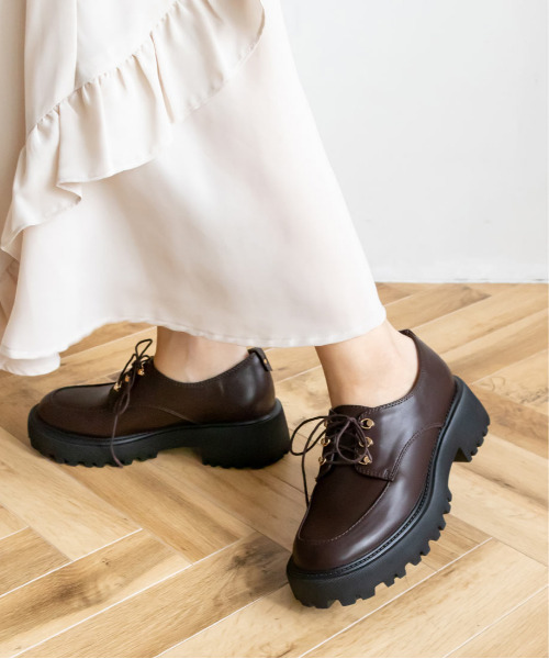 RANDA(ランダ)の「ボリュームソールレースアップシューズ(ドレスシューズ・レディース・ブラック/ダークブラウン/アイボリー・S/M/L/LL)」の7枚目の写真