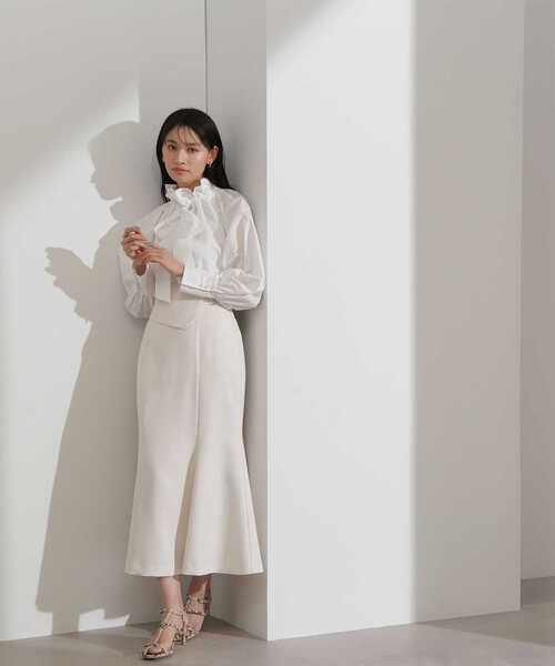 NATURAL BEAUTY BASIC(ナチュラルビューティーベーシック)の「ウエストフラップマーメイドスカート(スカート・レディース・ブラック/オフホワイト・SMALL/MEDIUM)」の15枚目の写真