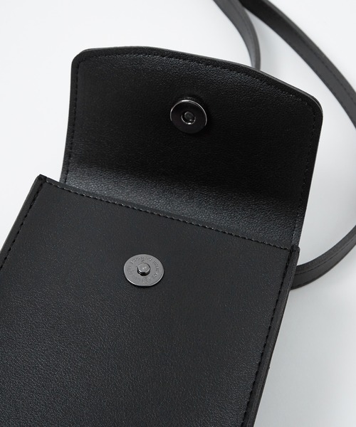 improves(インプローブス)の「合皮 ショルダー サコッシュ(ショルダーバッグ・メンズ・ブラック・FREE)」の7枚目の写真