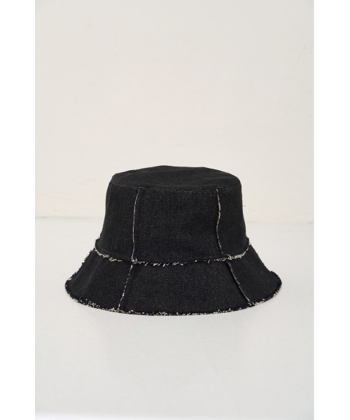 AZUL by moussy(アズールバイマウジー)の「CUT OFF DENIM BUCKET HAT/カットオフデニムバケットハット(ハット・レディース・ブラック/ブルー・FREE)」の15枚目の写真