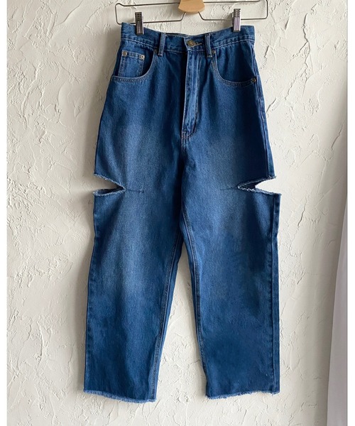 She's Closet（シーズクローゼット）の「サイドカットスリット裾フリンジハイウエストワイドストレートスラッシュデニムパンツ（デニムパンツ・レディース・サックスブルー/ブラック/オフホワイト/ブルー・FREE）」の9枚目の写真