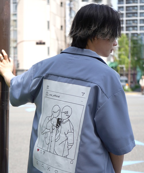 Roo(ルー)の「【Roo / ルー】カップルフォト バックプリントオープンカラーシャツ(シャツ/ブラウス・レディース・ナチュラル/サックスブルー/ブラック/グリーン・M/L)」の1枚目の写真