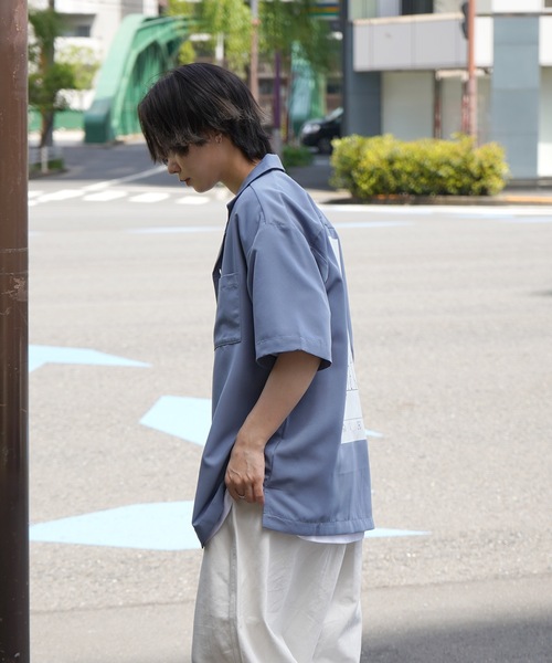 Roo(ルー)の「【Roo / ルー】カップルフォト バックプリントオープンカラーシャツ(シャツ/ブラウス・レディース・ナチュラル/サックスブルー/ブラック/グリーン・M/L)」の16枚目の写真