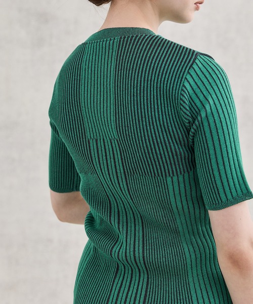 UNITED TOKYO（ユナイテッドトウキョウ）の「タクトリブサマーニット-ウォッシャブル/速乾-（ニット/セーター・レディース・その他2/ブラック/ブルー/アイボリー・FREE）」の9枚目の写真