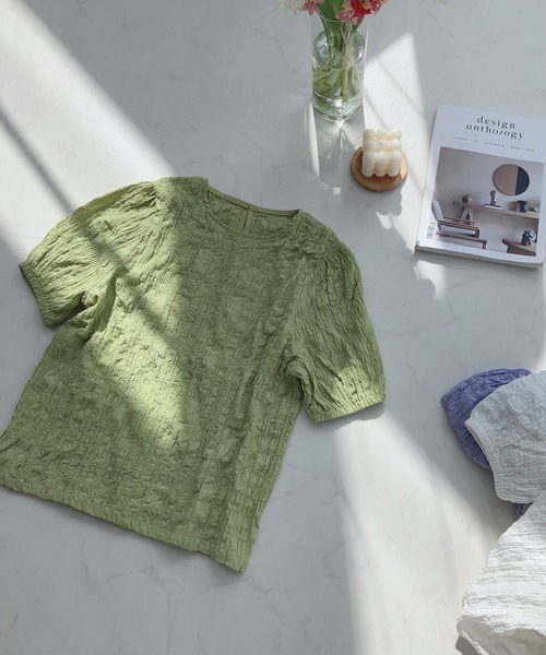 AS KNOW AS plus（アズノゥアズプラス）の「〇ボリュームスリーブ ぽこぽこ半袖プルオーバー（Tシャツ/カットソー・レディース・グリーン/オフホワイト/ブラック/パープル・FREE）」の11枚目の写真