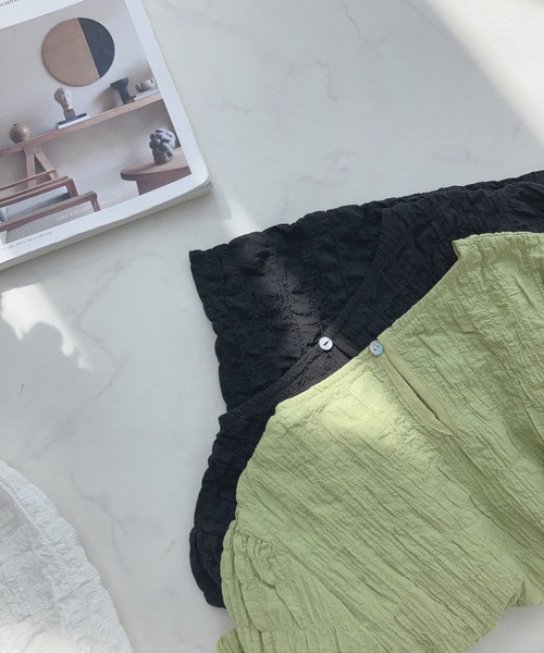 AS KNOW AS plus（アズノゥアズプラス）の「〇ボリュームスリーブ ぽこぽこ半袖プルオーバー（Tシャツ/カットソー・レディース・グリーン/オフホワイト/ブラック/パープル・FREE）」の13枚目の写真