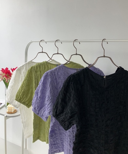 AS KNOW AS plus（アズノゥアズプラス）の「〇ボリュームスリーブ ぽこぽこ半袖プルオーバー（Tシャツ/カットソー・レディース・グリーン/オフホワイト/ブラック/パープル・FREE）」の19枚目の写真