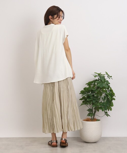 SHOO・LA・RUE（シューラルー）の「◆【接触冷感/セットアップ可/イージーケア】着こなし自在！前開きシャツ（シャツ/ブラウス・レディース・オフホワイト/ネイビー/ベージュ/ピンク系/ダークグリーン/ブルー・00）」の17枚目の写真