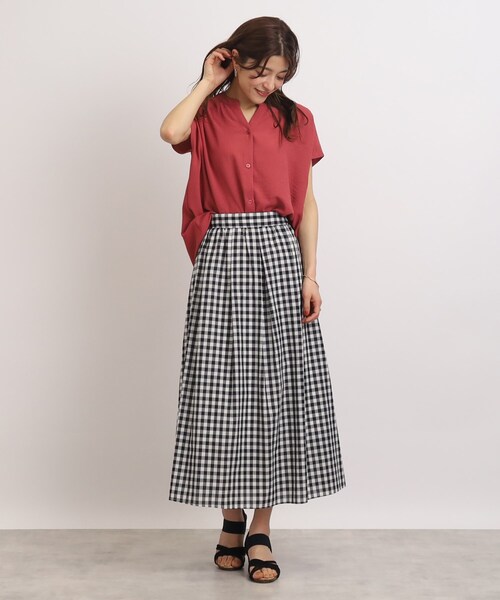 SHOO・LA・RUE（シューラルー）の「◆【接触冷感/セットアップ可/イージーケア】着こなし自在！前開きシャツ（シャツ/ブラウス・レディース・オフホワイト/ネイビー/ベージュ/ピンク系/ダークグリーン/ブルー・00）」の19枚目の写真