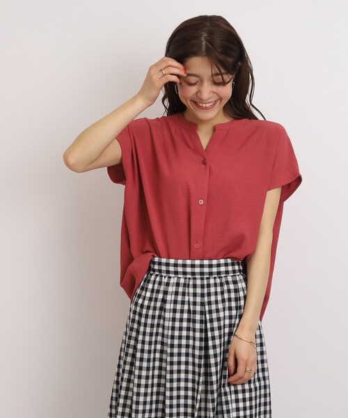SHOO・LA・RUE（シューラルー）の「◆【接触冷感/セットアップ可/イージーケア】着こなし自在！前開きシャツ（シャツ/ブラウス・レディース・オフホワイト/ネイビー/ベージュ/ピンク系/ダークグリーン/ブルー・00）」の14枚目の写真