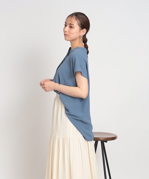 SHOO・LA・RUE（シューラルー）の「◆【接触冷感/セットアップ可/イージーケア】着こなし自在！前開きシャツ（シャツ/ブラウス・レディース・オフホワイト/ネイビー/ベージュ/ピンク系/ダークグリーン/ブルー・00）」の21枚目の写真