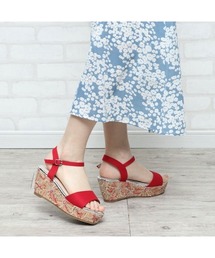 Realta（レアルタ）の「Realta(レアルタ)花柄刺入り厚底ウェッジストラップサンダル（サンダル）」