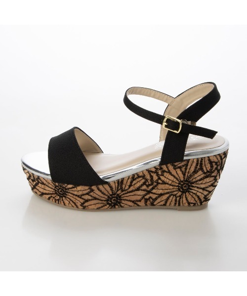 Realta（レアルタ）の「Realta(レアルタ)花柄刺入り厚底ウェッジストラップサンダル（サンダル・レディース・レッド/ピンク/ブラック・M/S/LL/L）」の11枚目の写真