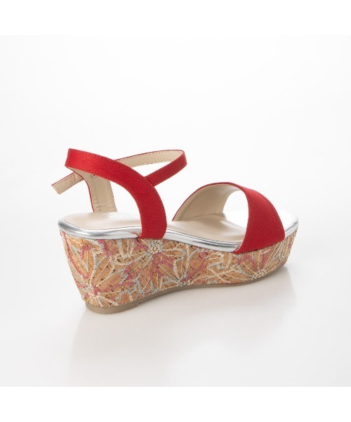Realta（レアルタ）の「Realta(レアルタ)花柄刺入り厚底ウェッジストラップサンダル（サンダル・レディース・レッド/ピンク/ブラック・M/S/LL/L）」の16枚目の写真