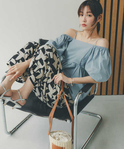 N.（N. Natural Beauty Basic）（エヌエヌナチュラルビューティーベーシック）の「ウェーブバングル（ネックレス・レディース・シルバー/ゴールド・FREE）」の6枚目の写真