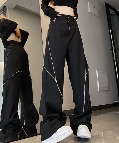 美品❣️G.O.A❣️メンズ❣️フレア❣️ブラック❣️パンツ❣️裾絞り付き❣️ Anchor Smith（アンカー スミス）の「ジップデザインルーズフレア