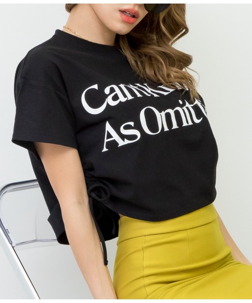 LATINA（ラティーナ）の「サイドシャーリングロゴプリントTシャツ（Tシャツ/カットソー・レディース・ホワイト/ブラック・FREE）」の2枚目の写真