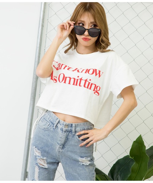 LATINA（ラティーナ）の「サイドシャーリングロゴプリントTシャツ（Tシャツ/カットソー・レディース・ホワイト/ブラック・FREE）」の3枚目の写真