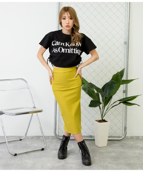 LATINA（ラティーナ）の「サイドシャーリングロゴプリントTシャツ（Tシャツ/カットソー・レディース・ホワイト/ブラック・FREE）」の10枚目の写真