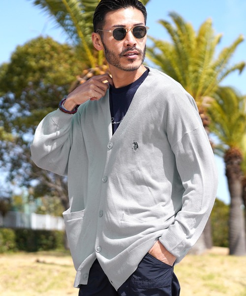 U.S. POLO ASSN.(ユーエスポロアッスン)の「US.POLO ASSN. ユーエスポロアッスン ブランド別注 コットンタッチカーディガン(カーディガン/ボレロ・メンズ・ブラック/ライトベージュ/チャコール/グレー/グリーン/ネイビー・LARGE/MEDIUM)」の2枚目の写真