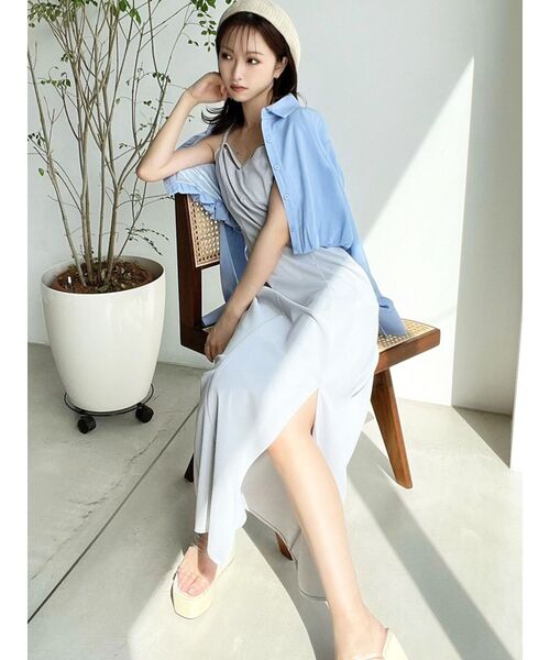 RESEXXY（リゼクシー）の「バルーンヘムクロップドシャツ（シャツ/ブラウス・レディース・ブルー/ブラック/ホワイト・FREE）」の14枚目の写真