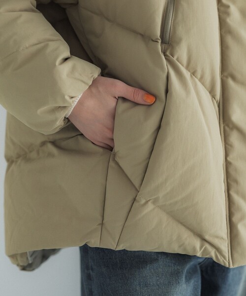 CITY TOKYO(シティトウキョウ)の「ダブルポケットオーバーサイズダウン(ダウンジャケット/コート・レディース・ベージュ/ブラック/ホワイト・1/2)」の11枚目の写真