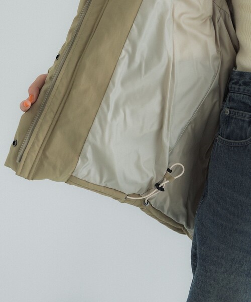 CITY TOKYO(シティトウキョウ)の「ダブルポケットオーバーサイズダウン(ダウンジャケット/コート・レディース・ベージュ/ブラック/ホワイト・1/2)」の15枚目の写真