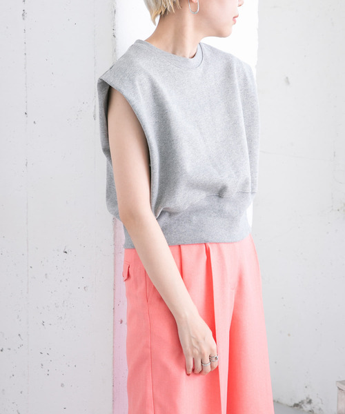 KBF（ケイビーエフ）の「ショルダータックコンパクトスウェット（スウェット・レディース・グレー/オフホワイト/ブルー・ONE）」の10枚目の写真