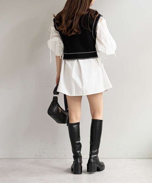 Chico(チコ)の「バイカラーニットベスト(ベスト・レディース・アイボリー/ブラック/ダークグレー・FREE)」の18枚目の写真