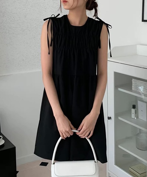 gossip!ロサンゼルス(ゴシップロサンゼルス)の「YUGA ラウンドネック リボンノースリーブ ワンピース(ワンピース・レディース・ホワイト/ブラック・FREE)」の19枚目の写真