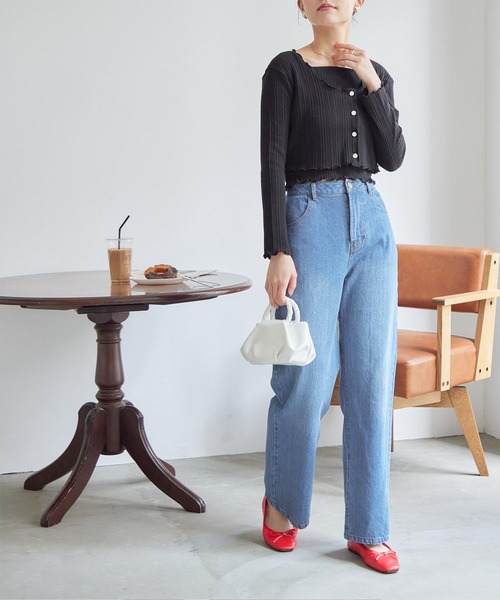 titivate(ティティベイト)の「ストレートデニムパンツ(デニムパンツ・レディース・ブルー/ライトブルー/インディゴブルー・S/M/L)」の7枚目の写真