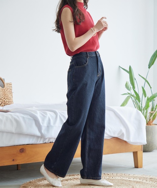 titivate(ティティベイト)の「ストレートデニムパンツ(デニムパンツ・レディース・ブルー/ライトブルー/インディゴブルー・S/M/L)」の11枚目の写真