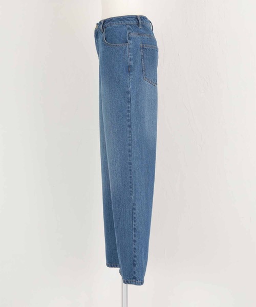 titivate(ティティベイト)の「ストレートデニムパンツ(デニムパンツ・レディース・ブルー/ライトブルー/インディゴブルー・S/M/L)」の17枚目の写真