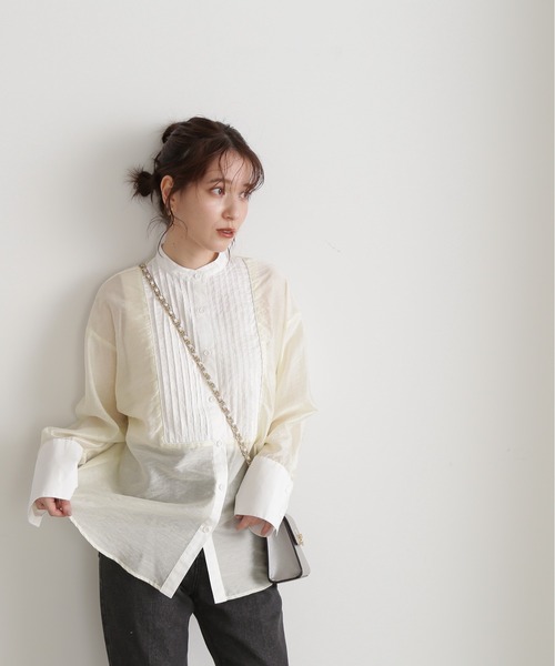 N.（N. Natural Beauty Basic）（エヌエヌナチュラルビューティーベーシック）の「◆ピンタックドレスシャツ（シャツ/ブラウス・レディース・ベージュ/オフホワイト・MEDIUM）」の17枚目の写真