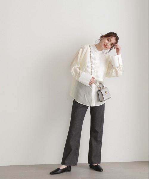 N.（N. Natural Beauty Basic）（エヌエヌナチュラルビューティーベーシック）の「◆ピンタックドレスシャツ（シャツ/ブラウス・レディース・ベージュ/オフホワイト・MEDIUM）」の7枚目の写真