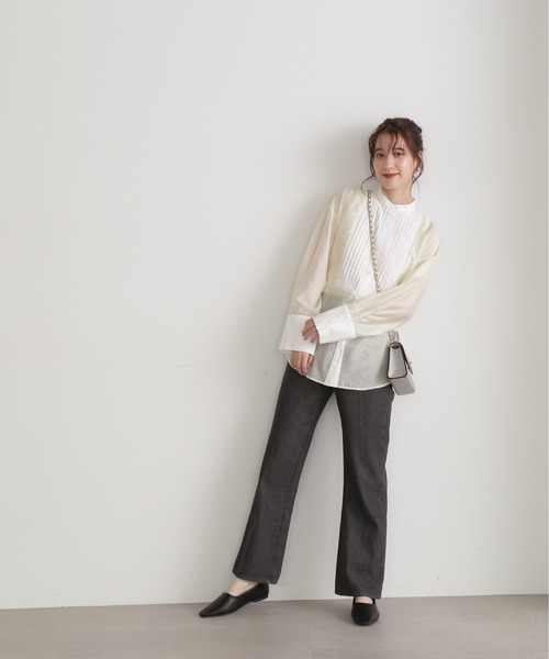 N.（N. Natural Beauty Basic）（エヌエヌナチュラルビューティーベーシック）の「◆ピンタックドレスシャツ（シャツ/ブラウス・レディース・ベージュ/オフホワイト・MEDIUM）」の20枚目の写真