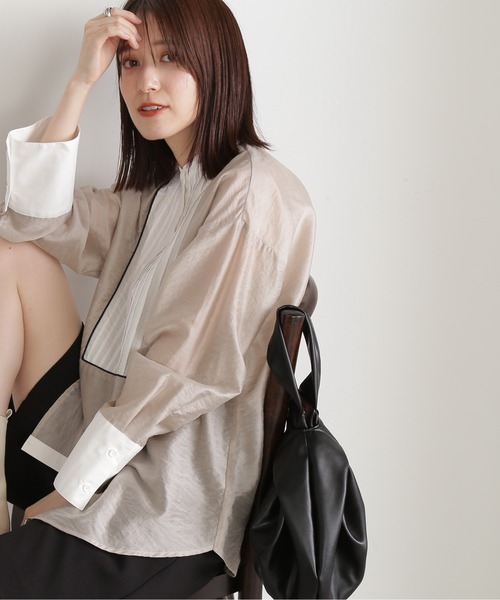 N.（N. Natural Beauty Basic）（エヌエヌナチュラルビューティーベーシック）の「◆ピンタックドレスシャツ（シャツ/ブラウス・レディース・ベージュ/オフホワイト・MEDIUM）」の8枚目の写真