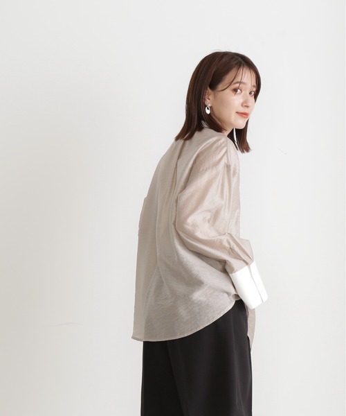 N.（N. Natural Beauty Basic）（エヌエヌナチュラルビューティーベーシック）の「◆ピンタックドレスシャツ（シャツ/ブラウス・レディース・ベージュ/オフホワイト・MEDIUM）」の6枚目の写真