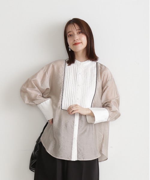 N.（N. Natural Beauty Basic）（エヌエヌナチュラルビューティーベーシック）の「◆ピンタックドレスシャツ（シャツ/ブラウス・レディース・ベージュ/オフホワイト・MEDIUM）」の14枚目の写真