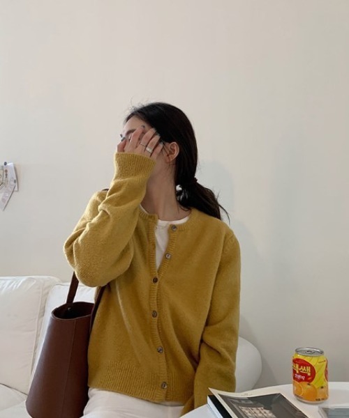 sorule（ソルレ）の「ベーシックニットカーディガン（ニット/セーター・レディース・ベージュ/イエロー/グレー/ブラック/パープル/レッド・FREE）」の20枚目の写真