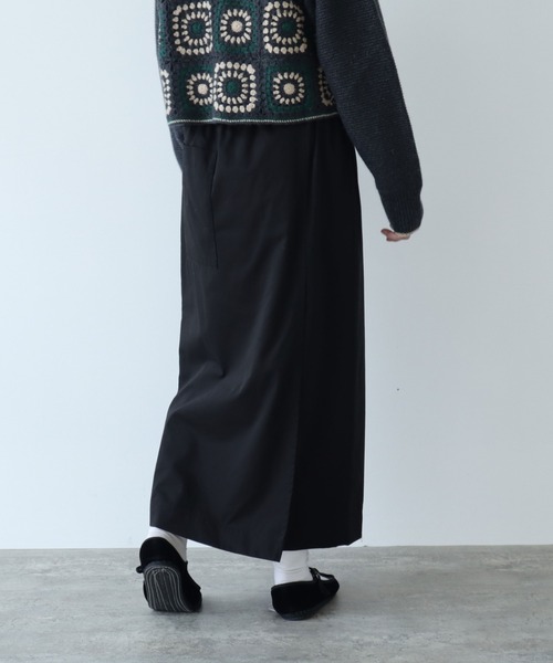 yuni（ユニ　）の「強撚ラチネ　Iラインスカート（スカート・レディース・ブラック/ベージュ・FREE）」の9枚目の写真