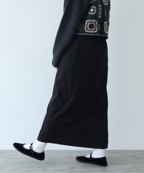 yuni（ユニ　）の「強撚ラチネ　Iラインスカート（スカート・レディース・ブラック/ベージュ・FREE）」の10枚目の写真