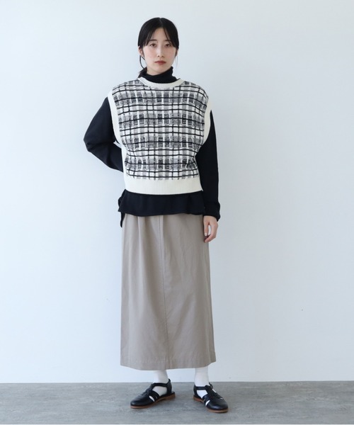 yuni（ユニ　）の「強撚ラチネ　Iラインスカート（スカート・レディース・ブラック/ベージュ・FREE）」の20枚目の写真