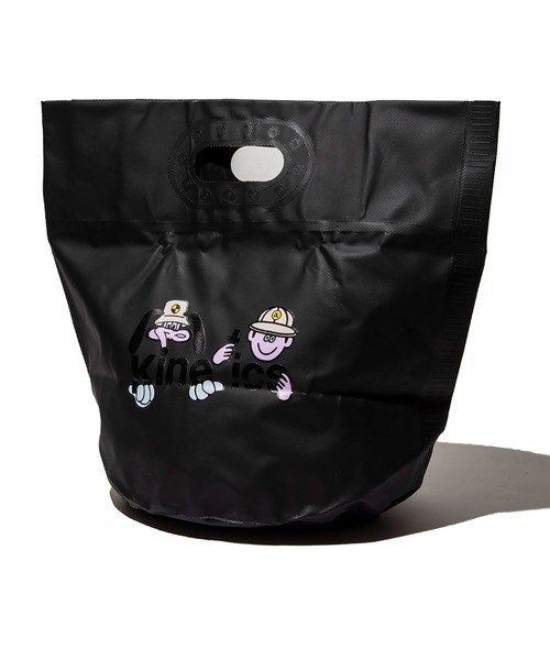 Kinetics(キネティクス)の「UND x Kinetics TARP BAG(UND x キネティクス タープ バッグ)(トートバッグ・メンズ・オリーブ/イエロー/ブラック・FREE)」の1枚目の写真