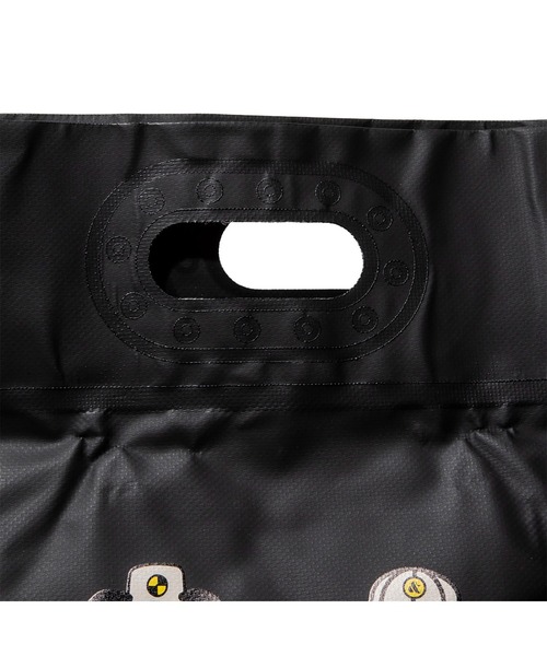 Kinetics(キネティクス)の「UND x Kinetics TARP BAG(UND x キネティクス タープ バッグ)(トートバッグ・メンズ・オリーブ/イエロー/ブラック・FREE)」の6枚目の写真